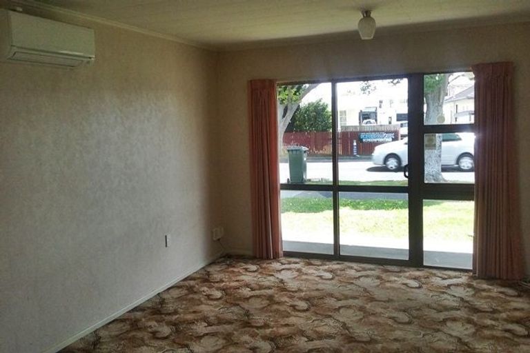 Photo of property in 290a Tremaine Avenue, Takaro, Palmerston North, 4412