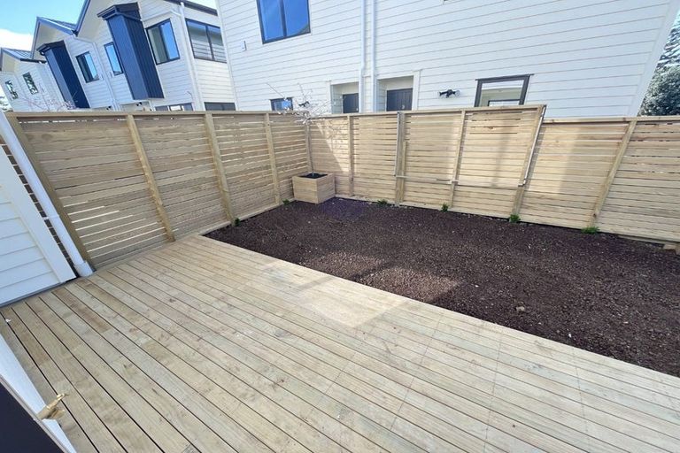 Photo of property in 10/25 Manse Road, Pahurehure, Papakura, 2113