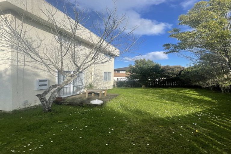 Photo of property in 28/24 Eastglen Road, Glen Eden, Auckland, 0602