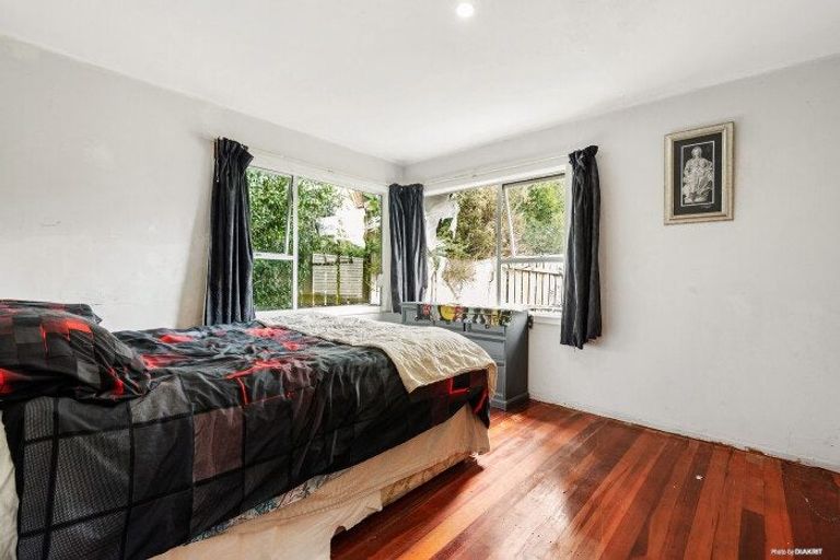 Photo of property in 26 Hartley Terrace, Massey, Auckland, 0614