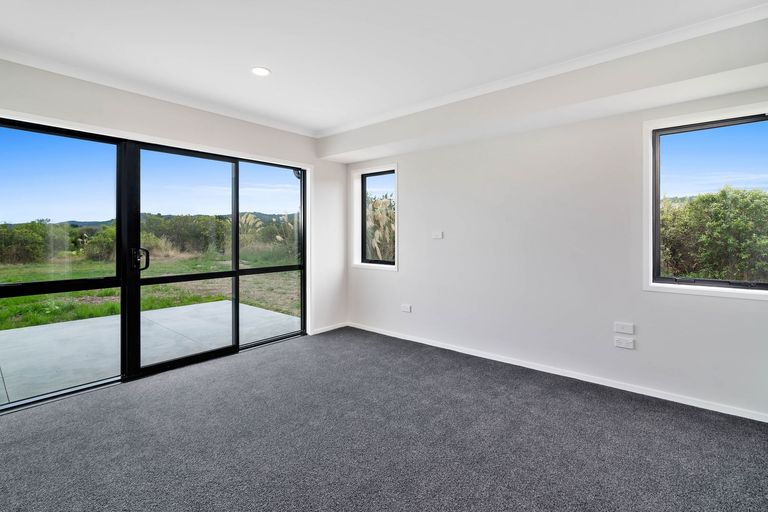 Photo of property in 22 Lacebark Drive, Kinloch, Taupo, 3377