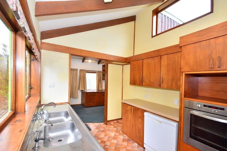 Photo of property in 31 Gorman Street, Macandrew Bay, Dunedin, 9014