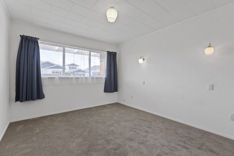 Photo of property in 14 Tokomaru Street, Welbourn, New Plymouth, 4312