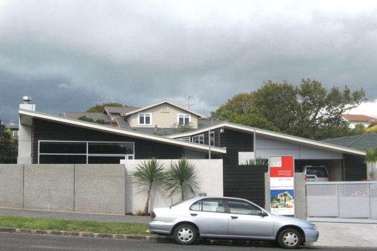 Photo of property in 26 Burwood Crescent, Remuera, Auckland, 1050