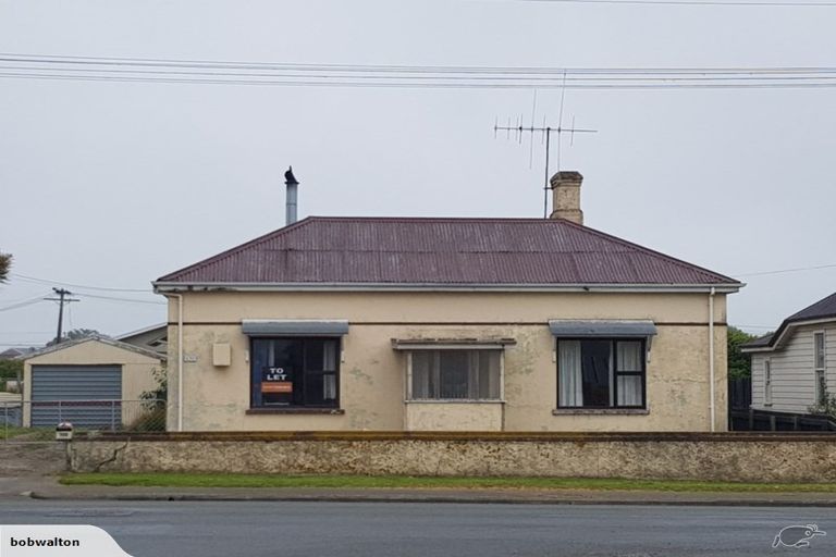 Photo of property in 100 High Street, Waimate, 7924