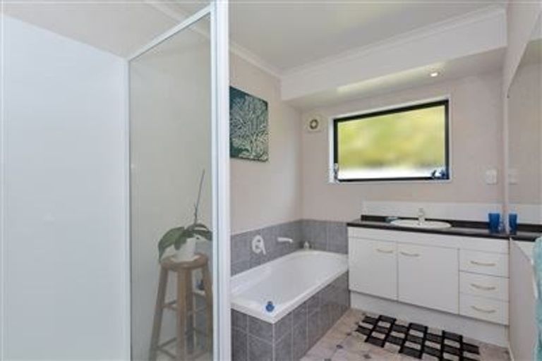 Photo of property in 16 Corwen Avenue, Hairini, Tauranga, 3112