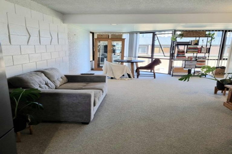 Photo of property in 40m Maunganui Road, Mount Maunganui, 3116