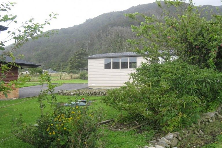 Photo of property in 12a Cargills Road, Barrytown, Runanga, 7873