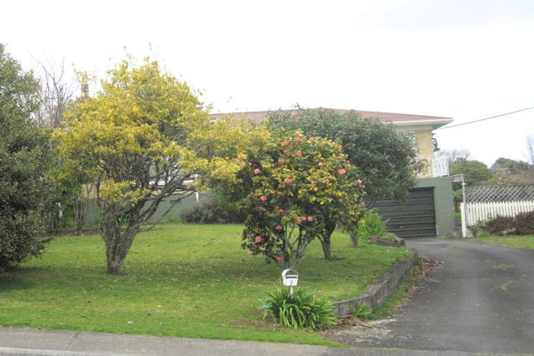Photo of property in 4 Sierra Avenue, Te Kamo, Whangarei, 0112