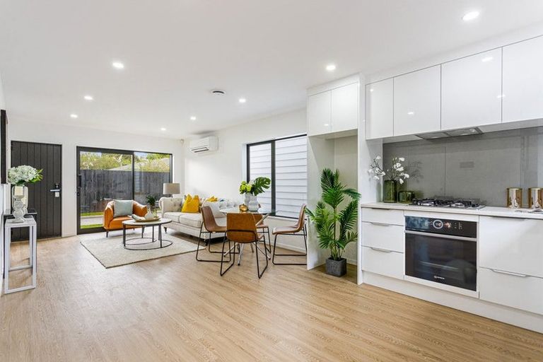 Photo of property in 5/20 Metcalfe Road, Ranui, Auckland, 0612