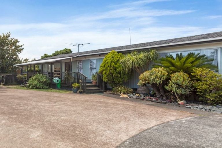 Photo of property in 9 Pinedale Place, Henderson, Auckland, 0610