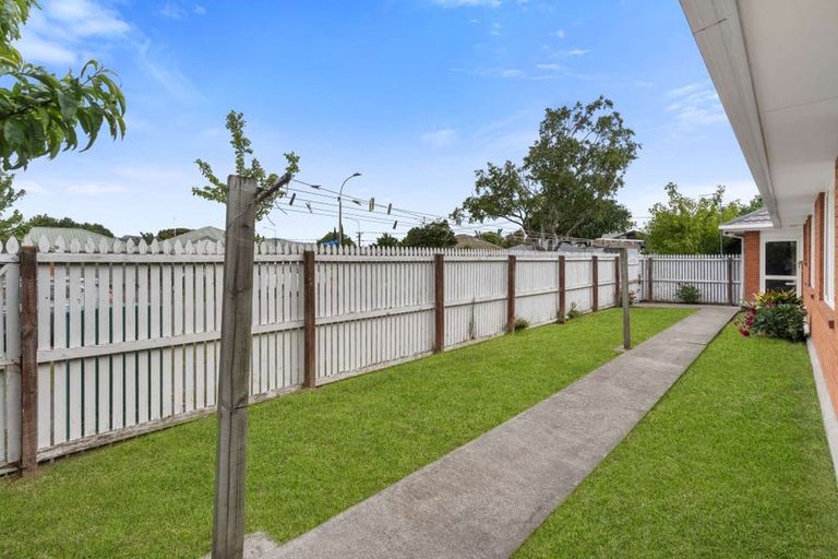 Photo of property in 1 Cardigan Bay Place, Addington, Christchurch, 8024