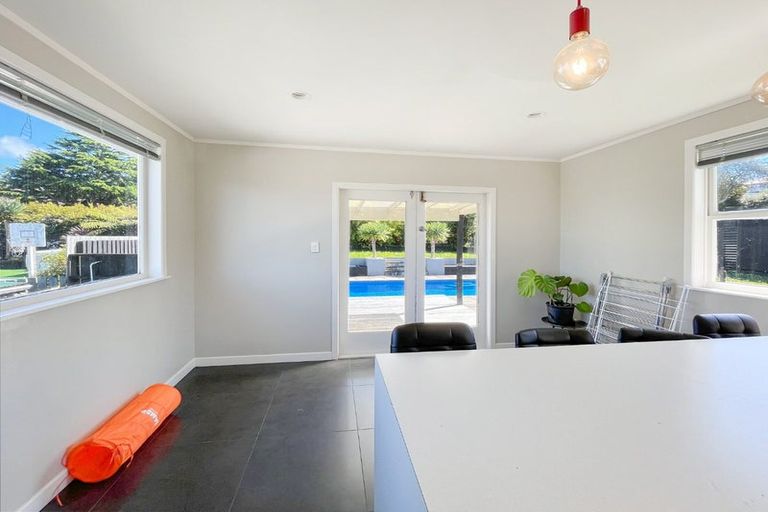 Photo of property in 47 Park Road, Glenfield, Auckland, 0629