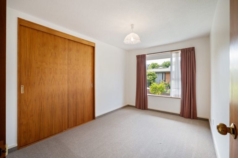 Photo of property in 6 Torvill And Dean Lane, Cashmere, Christchurch, 8022