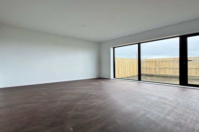 Photo of property in 84 Kauri Heart Avenue, Takanini, 2112