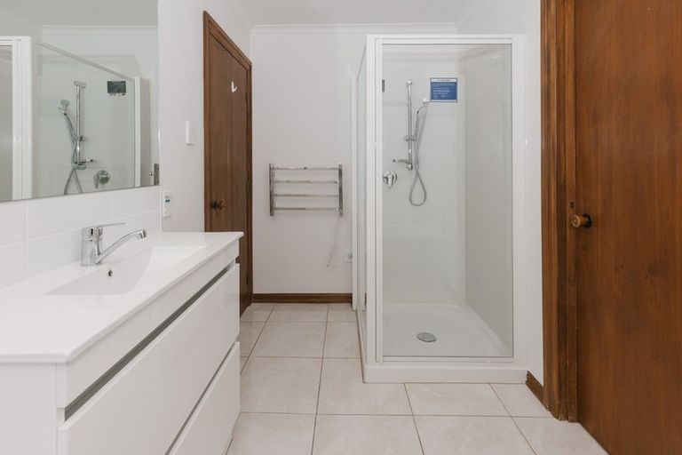 Photo of property in 417a Ruahine Street, Terrace End, Palmerston North, 4410