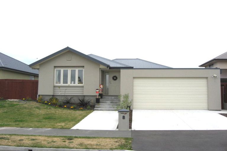 Photo of property in 8 Titirangi Crescent, Parklands, Christchurch, 8083