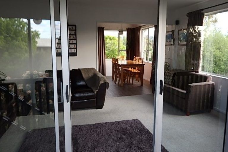 Photo of property in 4a Lakewood Drive, Burwood, Christchurch, 8083