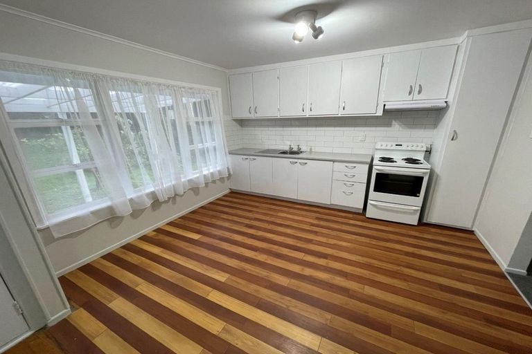 Photo of property in 13 Surrey Street, Manurewa, Auckland, 2102