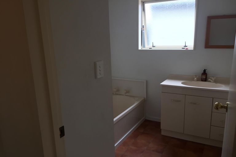 Photo of property in 75a Williams Street, Cambridge, 3434