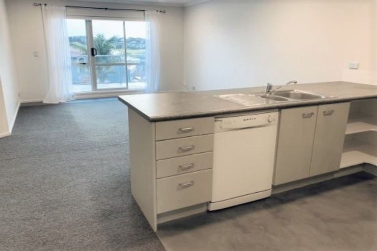 Photo of property in Santa Rosa, 19/340 Gulf Harbour Drive, Gulf Harbour, Whangaparaoa, 0930