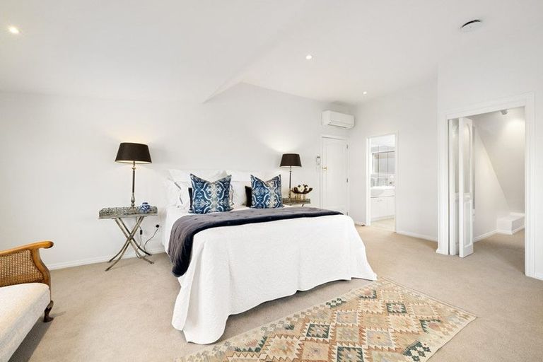 Photo of property in 9 Kotare Street, Fendalton, Christchurch, 8041