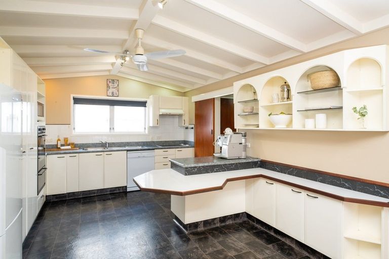 Photo of property in 118 Charles Street, Westshore, Napier, 4110