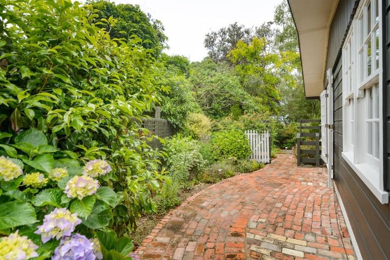 Photo of property in 273 Parewanui Road, Bulls, 4894