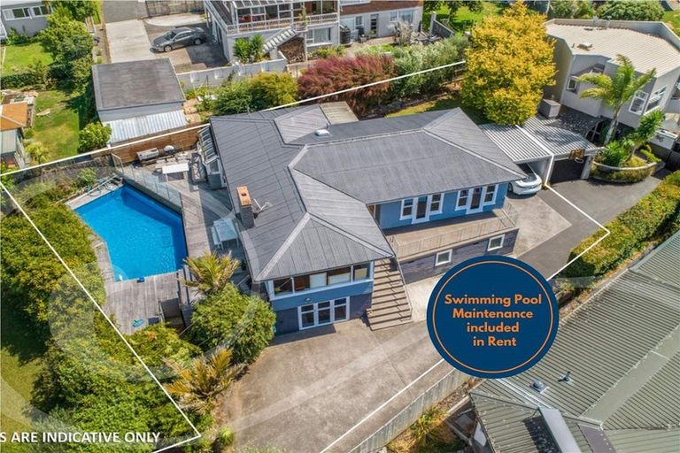 Photo of property in 10 Currey Crescent, Milford, Auckland, 0620