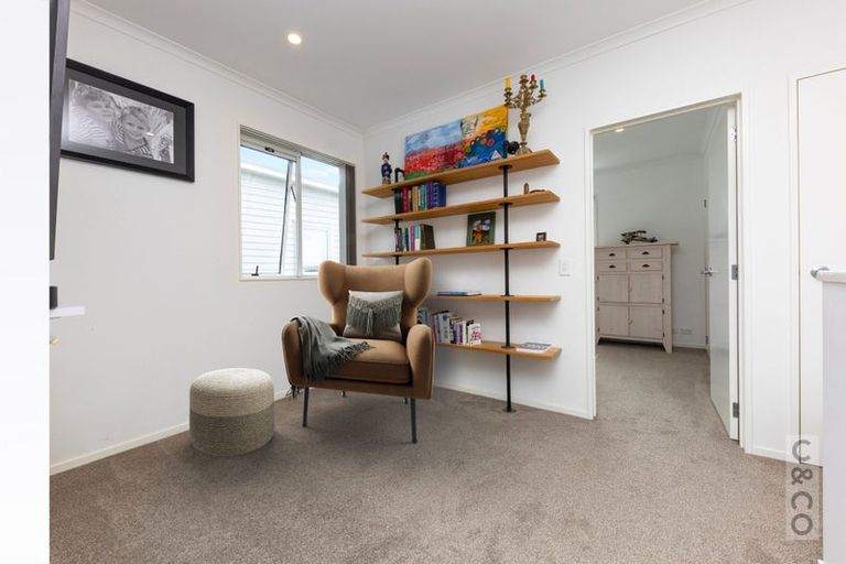 Photo of property in 31 Whenuapai Drive, Whenuapai, Auckland, 0618