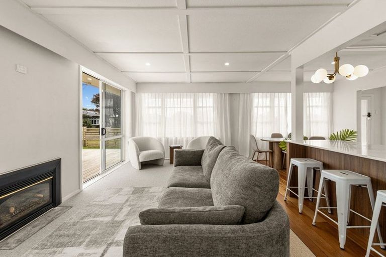 Photo of property in 1 Galt Street, Hawera, 4610