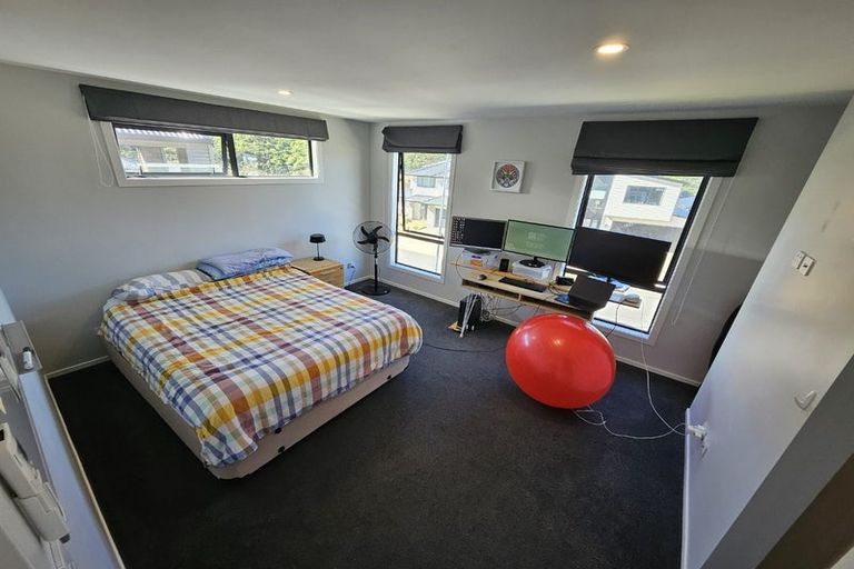 Photo of property in 16 Porokaiwhiri Street, Crofton Downs, Wellington, 6035