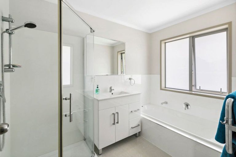 Photo of property in 16c Cyrus Street, Whalers Gate, New Plymouth, 4310