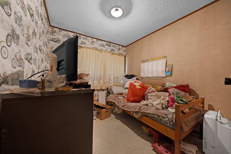 Photo of property in 14 Elsted Place, Goodwood Heights, Auckland, 2105