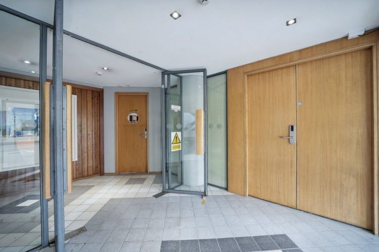 Photo of property in 70 Hobson Street, Thorndon, Wellington, 6011