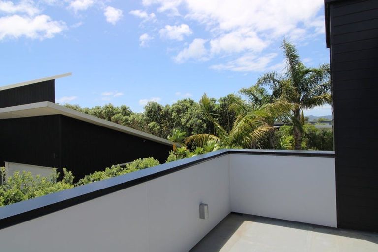 Photo of property in 137 The Fairway, Matarangi, Whitianga, 3592