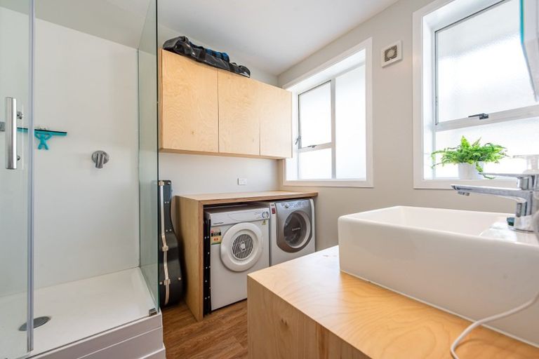 Photo of property in 2/72 Freyberg Street, Lyall Bay, Wellington, 6022