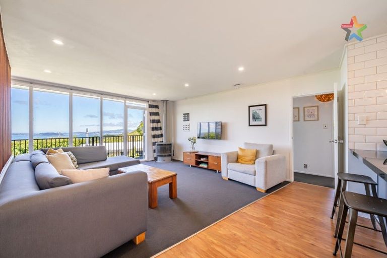 Photo of property in 267b Dowse Drive, Maungaraki, Lower Hutt, 5010