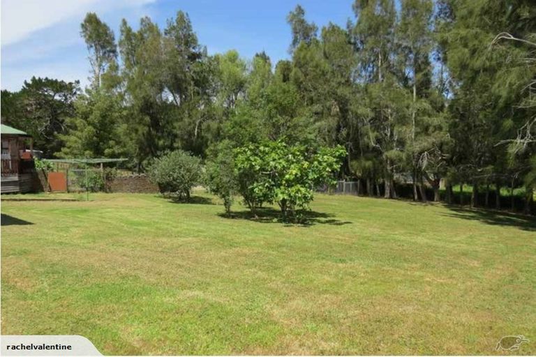 Photo of property in 104 Cemetery Road, Wainui, Silverdale, 0992