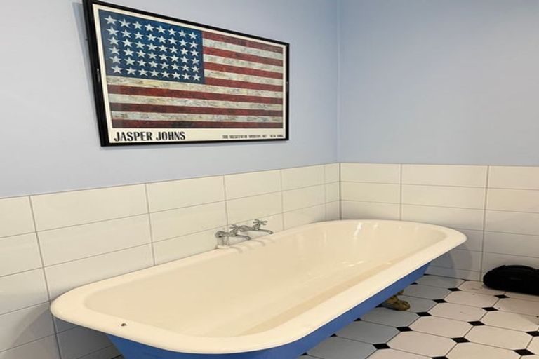 Photo of property in 16 Asquith Terrace, Brooklyn, Wellington, 6021