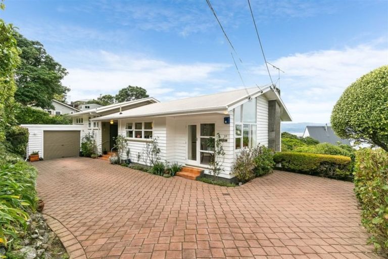 Photo of property in 39 Jubilee Road, Khandallah, Wellington, 6035