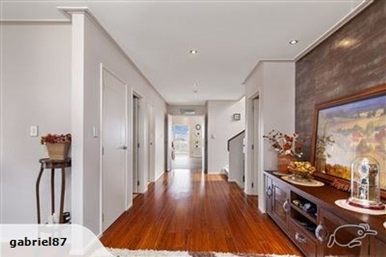 Photo of property in 12 Oak Terrace, Schnapper Rock, Auckland, 0632