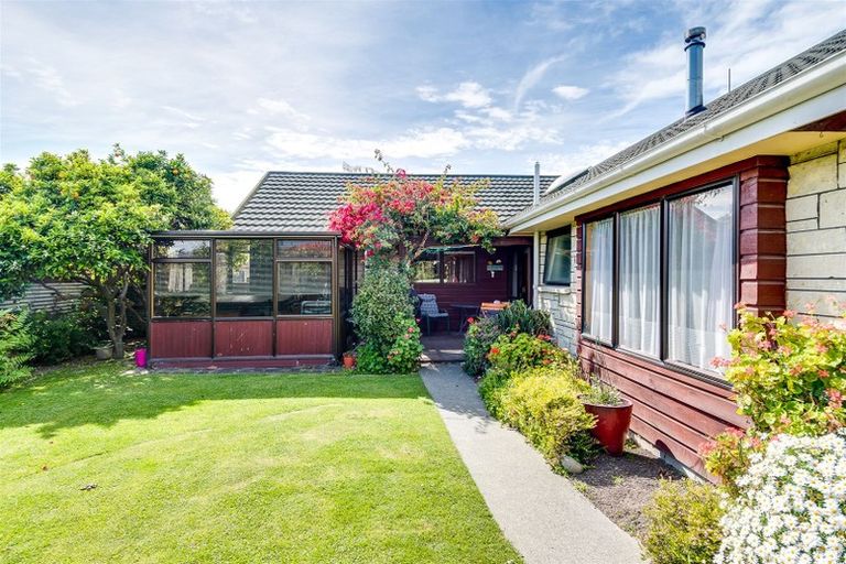 Photo of property in 56 Townshend Crescent, Greenmeadows, Napier, 4112