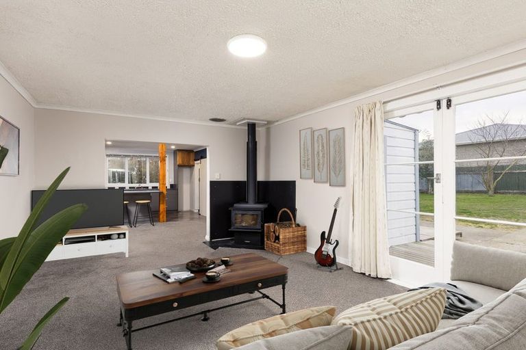 Photo of property in 12 Rhodes Street, Waimate, 7924