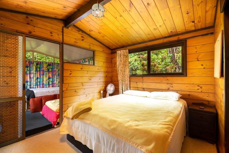 Photo of property in 109 Poplar Grove, Whalers Gate, New Plymouth, 4310