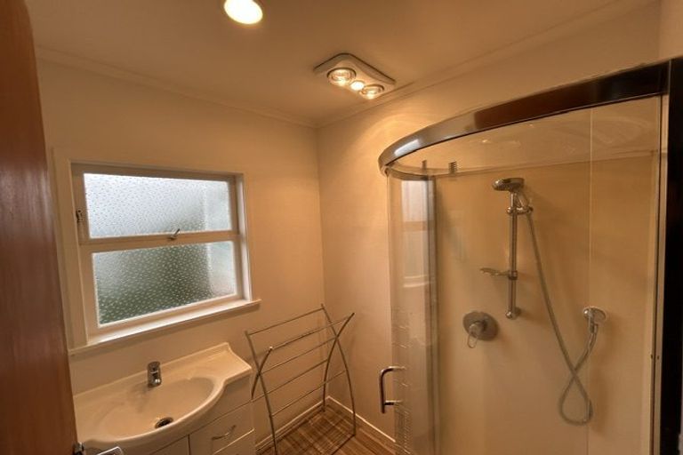 Photo of property in 1/29 Eban Avenue, Hillcrest, Auckland, 0627