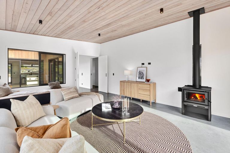 Photo of property in 36 Atkins Road, Luggate, Wanaka, 9382