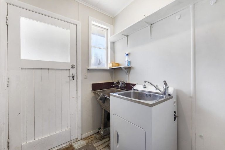 Photo of property in 25 Wilson Crescent, Highbury, Palmerston North, 4412