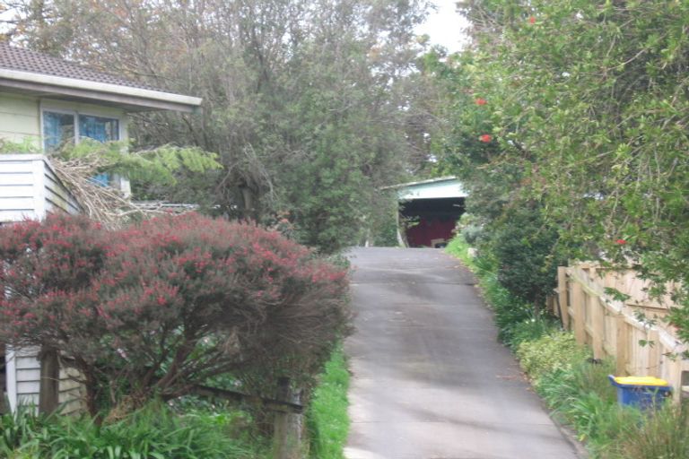 Photo of property in 7 Shale Avenue, Massey, Auckland, 0614