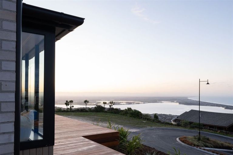 Photo of property in 9 Loader Lane, Clifton, Christchurch, 8081